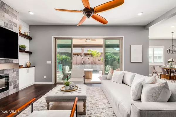 Gilbert, AZ 85298,1121 E CLOVEFIELD Street