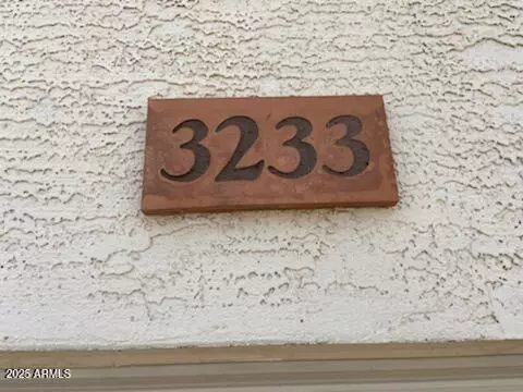 Phoenix, AZ 85027,3233 W ABRAHAM Lane
