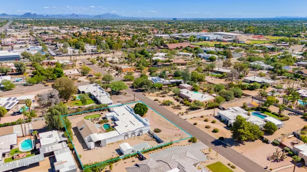 Paradise Valley, AZ 85253,6704 E NORTH Lane