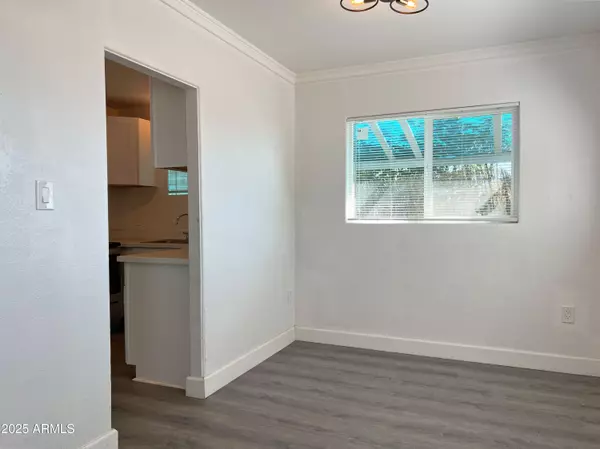Mesa, AZ 85201,702 W Pepper Place #A