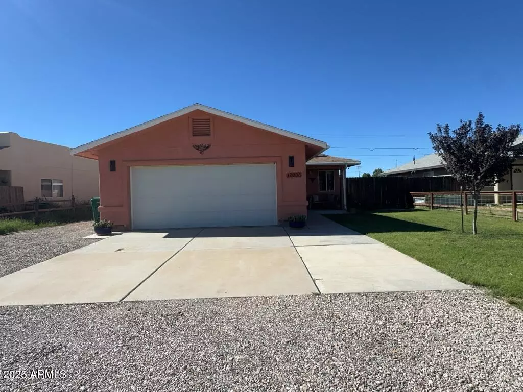 Hereford, AZ 85615,10238 S HONEYSUCKLE Drive