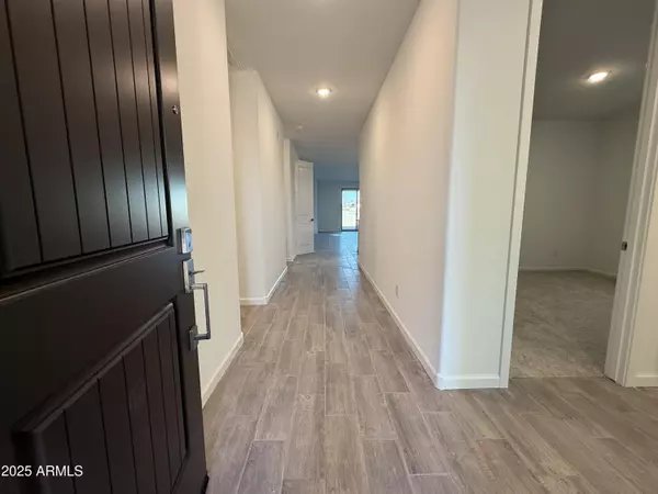 Tolleson, AZ 85353,9616 W TAMARISK Avenue