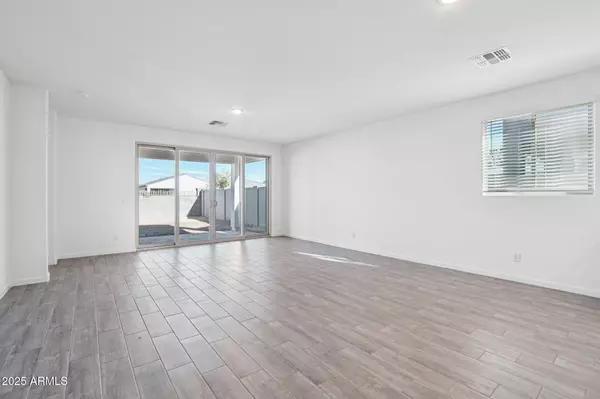 Tolleson, AZ 85353,9616 W TAMARISK Avenue