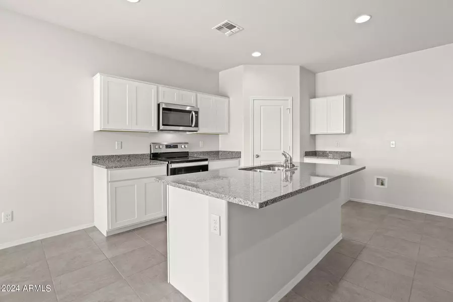 981 N 13TH Place, Coolidge, AZ 85128