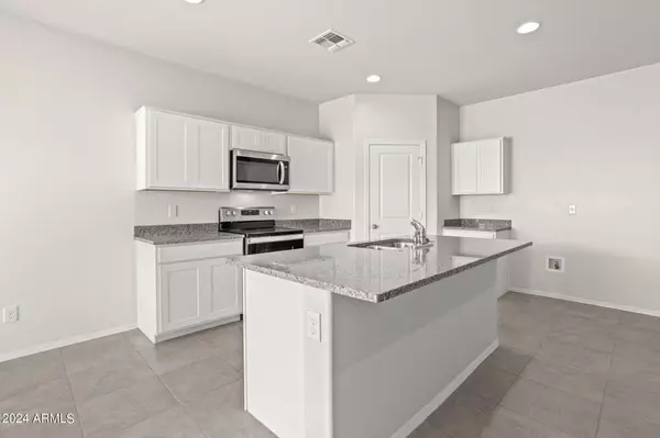 981 N 13TH Place, Coolidge, AZ 85128