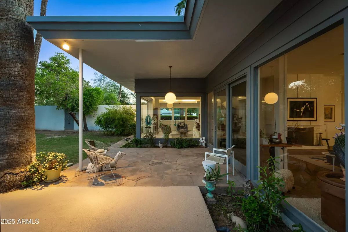 Phoenix, AZ 85016,2330 E COLTER Street