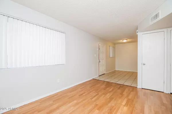 Mesa, AZ 85201,1050 W UNIVERSITY Drive #201