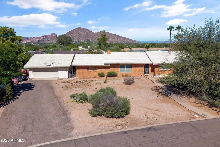 5802 E VERNON Avenue, Scottsdale, AZ 85257