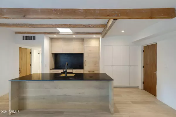 Paradise Valley, AZ 85253,5101 N CASA BLANCA Drive #71
