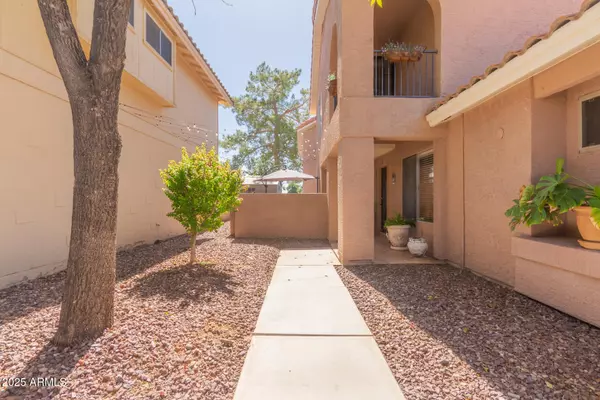 Mesa, AZ 85205,5345 E ELMWOOD Street