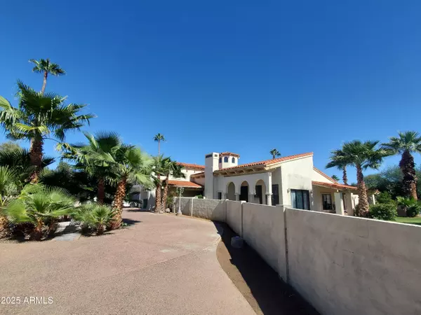 Paradise Valley, AZ 85253,8915 N Invergordon Road