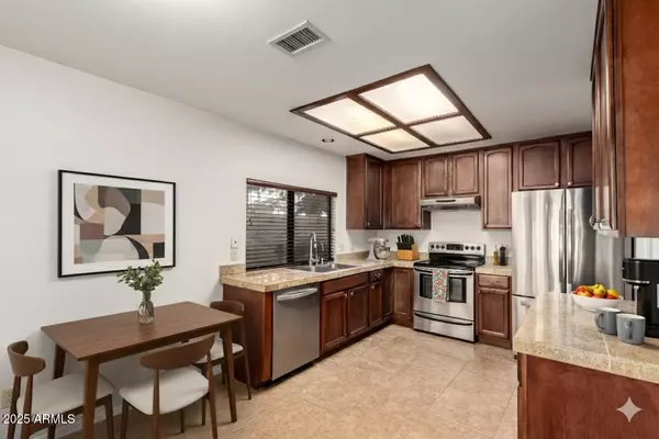 Chandler, AZ 85225,1556 E KENT Avenue