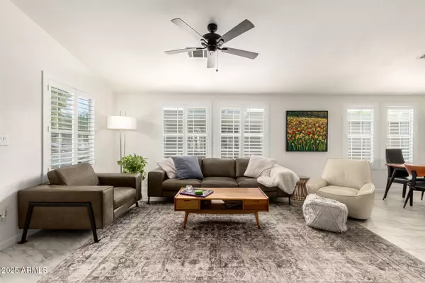 Apache Junction, AZ 85119,3301 S GOLDFIELD Road #2004