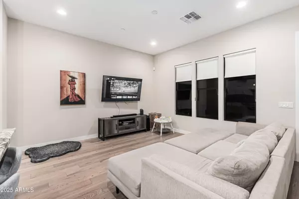 Scottsdale, AZ 85250,8340 E MCDONALD Drive #1003