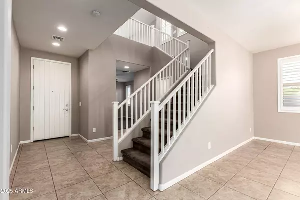 Gilbert, AZ 85233,1527 W WINDHAVEN Avenue