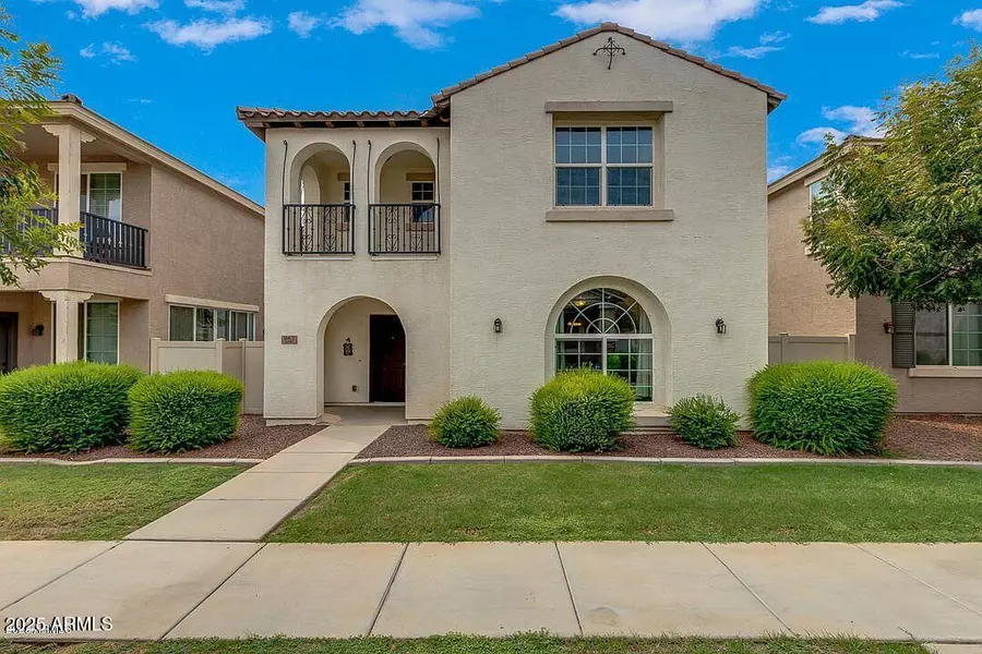 967 S BREWER Drive, Gilbert, AZ 85296