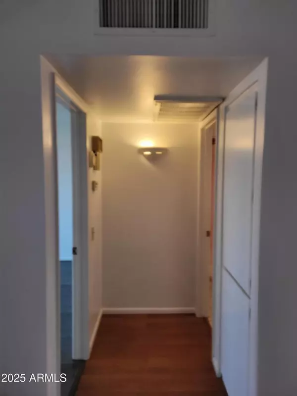 Sun City, AZ 85351,10060 W ROYAL OAK Road #B