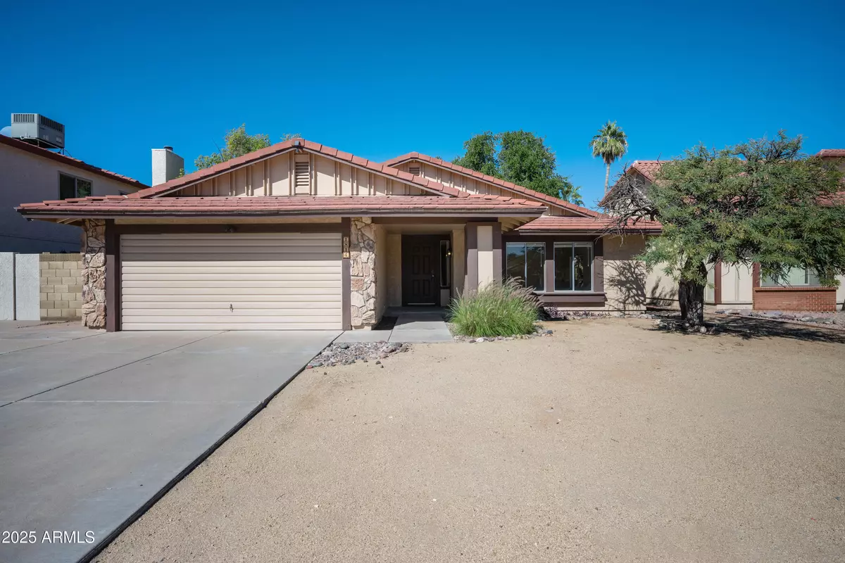 Phoenix, AZ 85022,1814 E CROCUS Drive