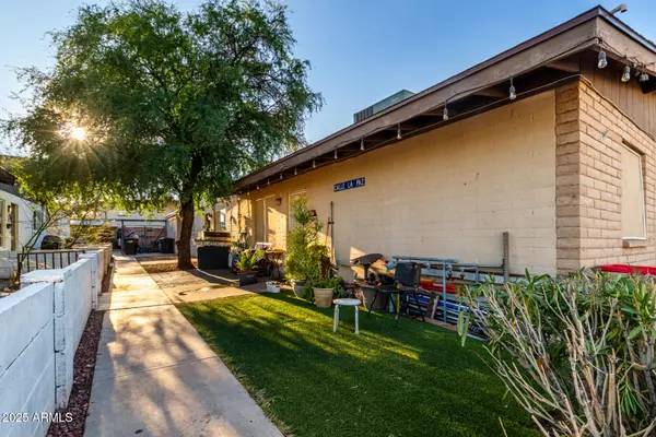 Mesa, AZ 85203,536 N HALL --