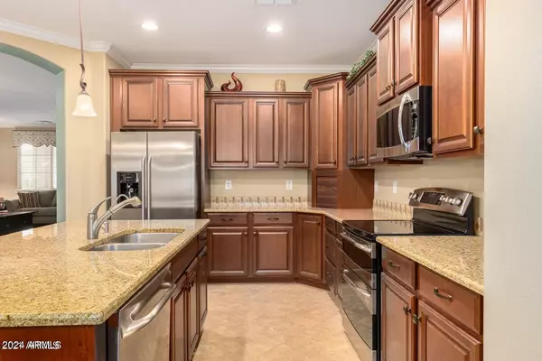 San Tan Valley, AZ 85140,421 W LEATHERWOOD Avenue