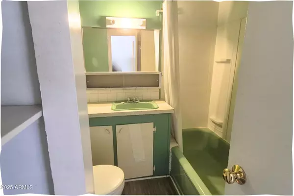 Apache Junction, AZ 85119,449 S Colt Road #15