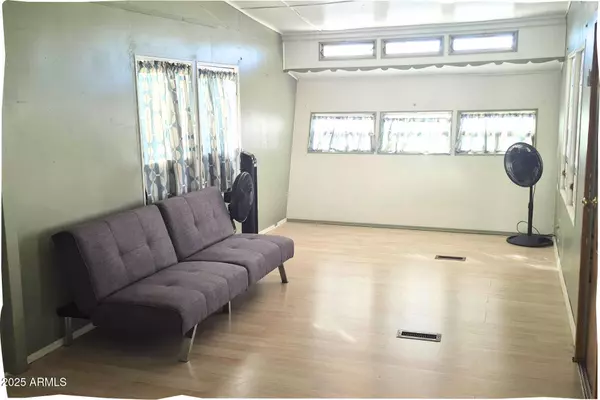 Apache Junction, AZ 85119,449 S Colt Road #15