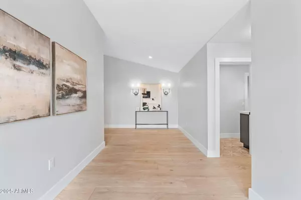 Paradise Valley, AZ 85253,3842 E SAN MIGUEL Avenue