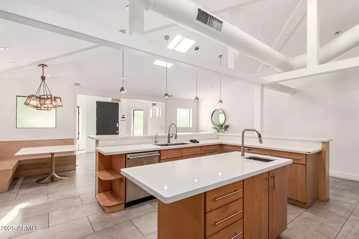 Phoenix, AZ 85018,4514 N 35TH Place