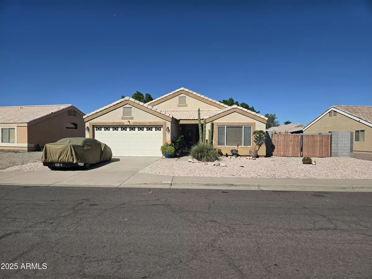 Apache Junction, AZ 85120,1942 S THUNDERBIRD Drive