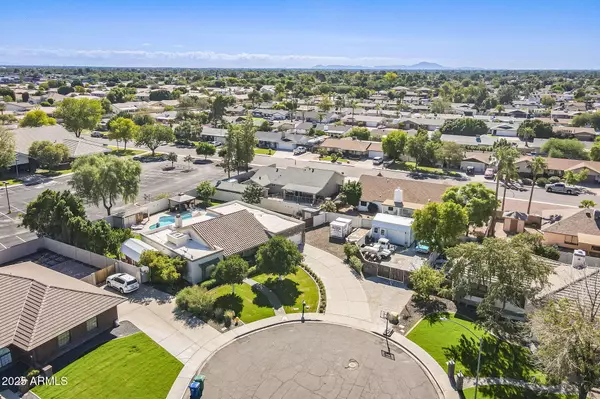 2217 N HUNT Circle, Mesa, AZ 85203