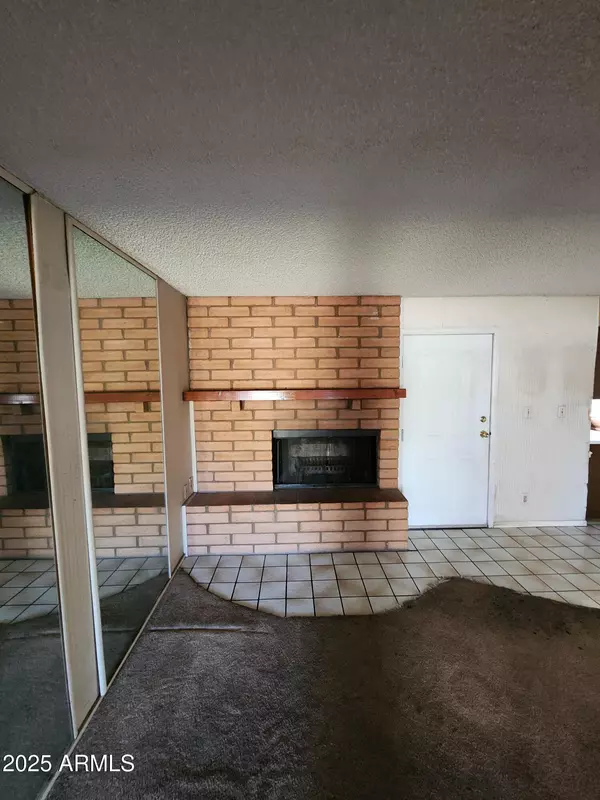 Phoenix, AZ 85051,4149 W STATE Avenue