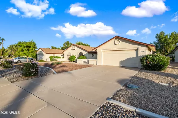 Sun City West, AZ 85375,19611 N TRAIL RIDGE Drive