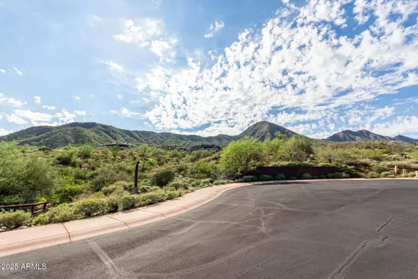 Fountain Hills, AZ 85268,14235 E LONE WOLF Trail #114