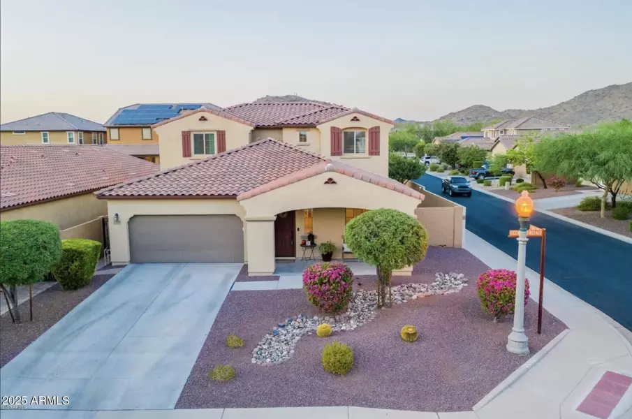 7538 W REDBIRD Road, Peoria, AZ 85383
