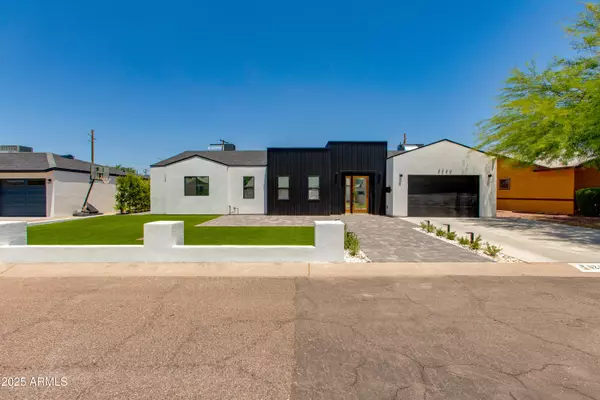 Phoenix, AZ 85018,4246 E MULBERRY Drive