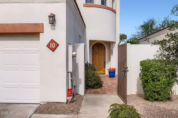 Phoenix, AZ 85016,1750 E OCOTILLO Road #10