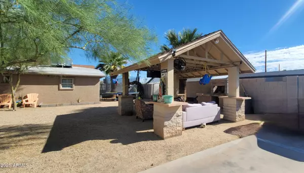 Phoenix, AZ 85040,301 E SOUTHERN Avenue E