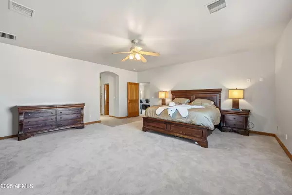 Wickenburg, AZ 85390,21280 W VISTA ROYALE Drive