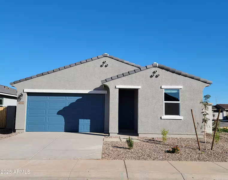 3550 E ELLIE Trail, San Tan Valley, AZ 85143
