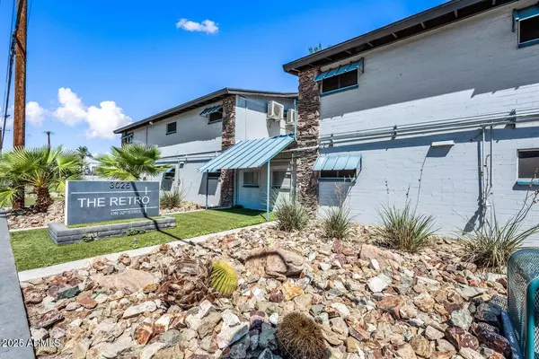 3025 N 32nd Street #60, Phoenix, AZ 85018