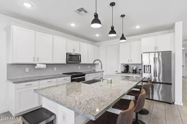 San Tan Valley, AZ 85144,4624 W HANNAH Street