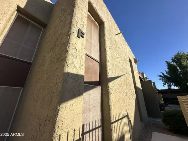 Phoenix, AZ 85015,1701 W TUCKEY Lane #223