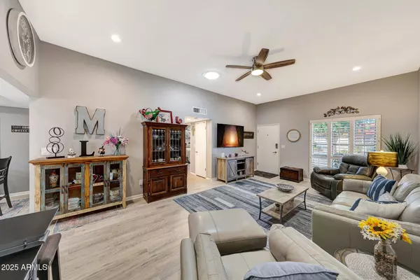 13067 N 100TH Drive, Sun City, AZ 85351