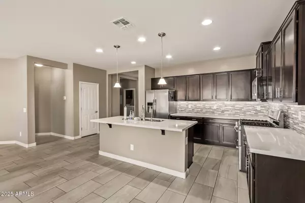 San Tan Valley, AZ 85143,28273 N WELTON Place