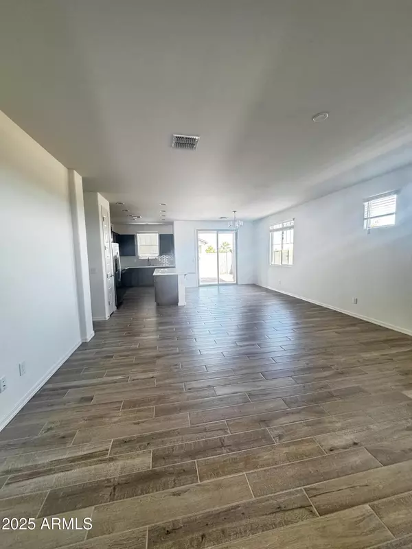 Avondale, AZ 85392,9952 W Mitchell Avenue