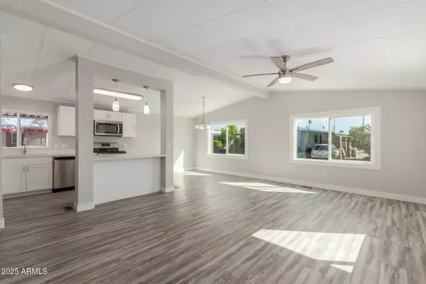 Phoenix, AZ 85027,2650 W UNION HILLS Drive ##247