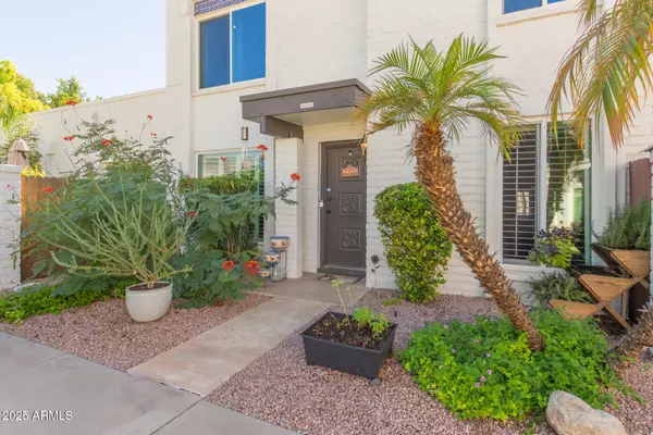 Phoenix, AZ 85022,13233 N 3RD Place #13B