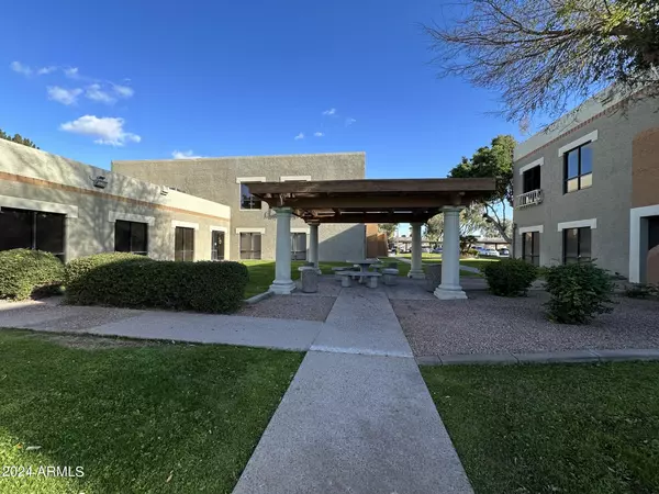 Mesa, AZ 85202,2222 S DOBSON Road #5