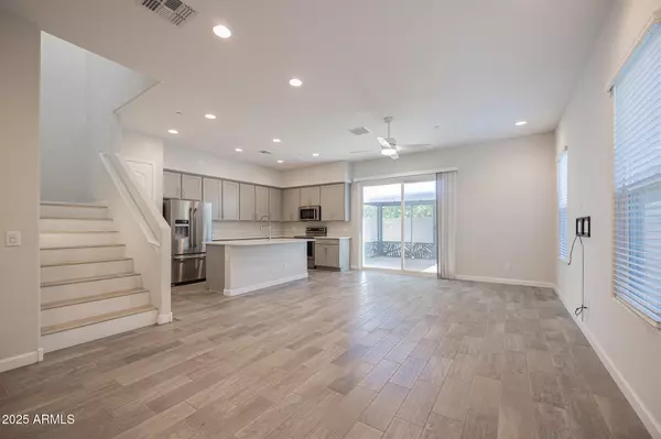 Phoenix, AZ 85018,3045 N 37TH Way