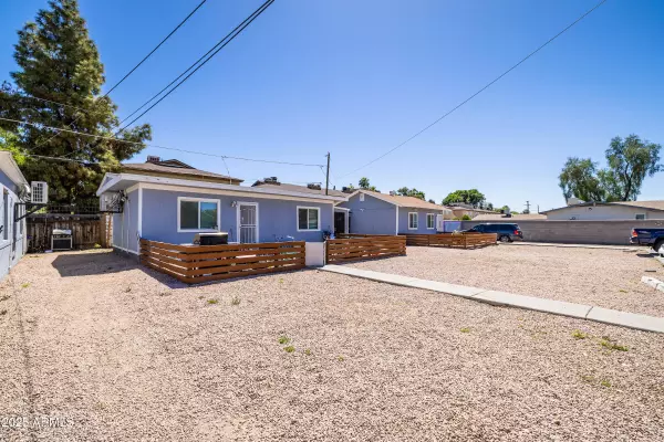 Phoenix, AZ 85015,2425 W TURNEY Avenue